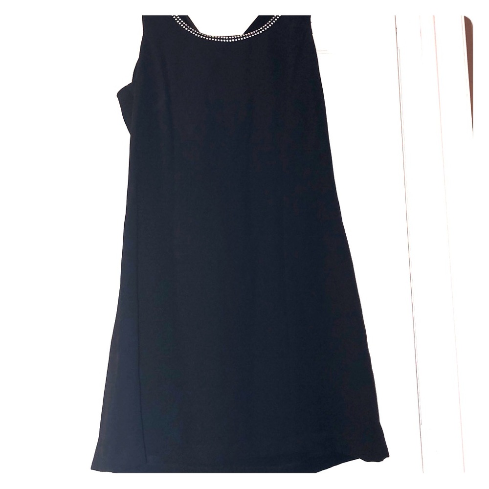 Perfect black 🖤 lil dress for any occasion!